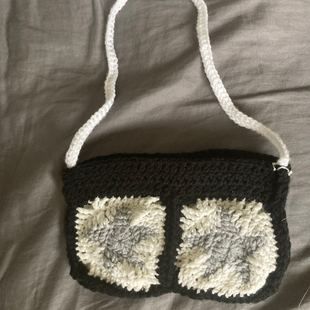 Taylor Swift inspired crochet messenger bag / bookbag